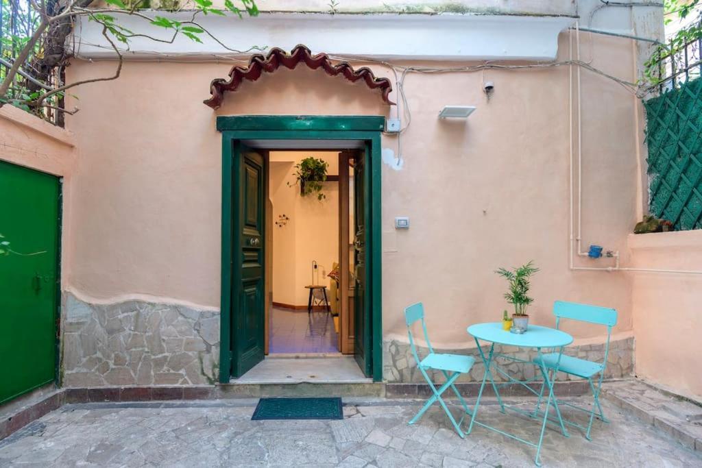 Bouganville Holiday House Napoli Esterno foto