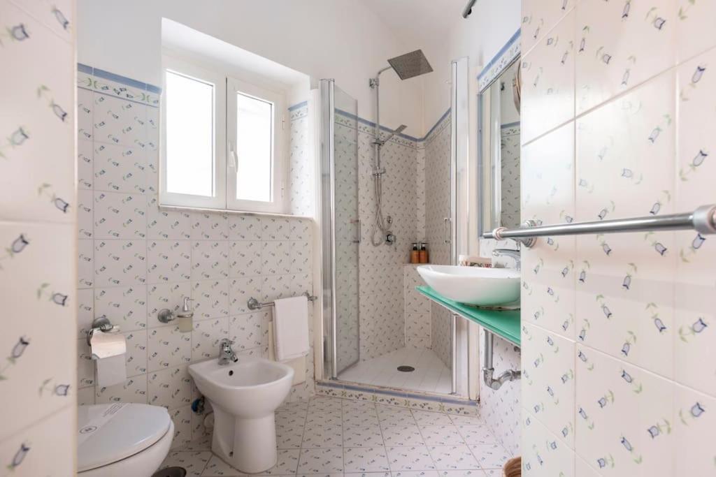 Bouganville Holiday House Napoli Esterno foto